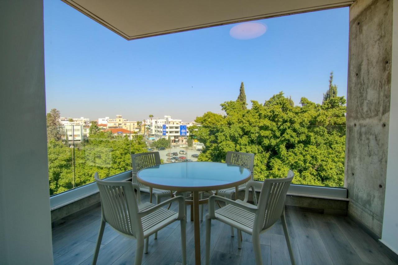 Phaedrus Living Coral Seabreeze דירה